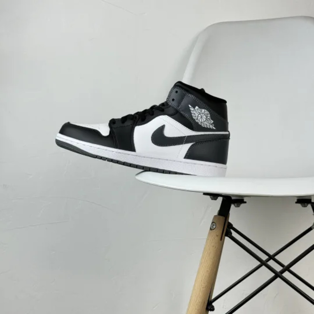 Air Jordan 1 Mid 'Black Iron Grey'