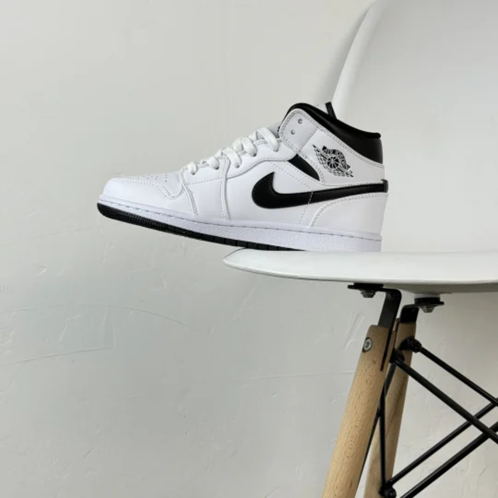 Air Jordan 1 Mid GS Black/White