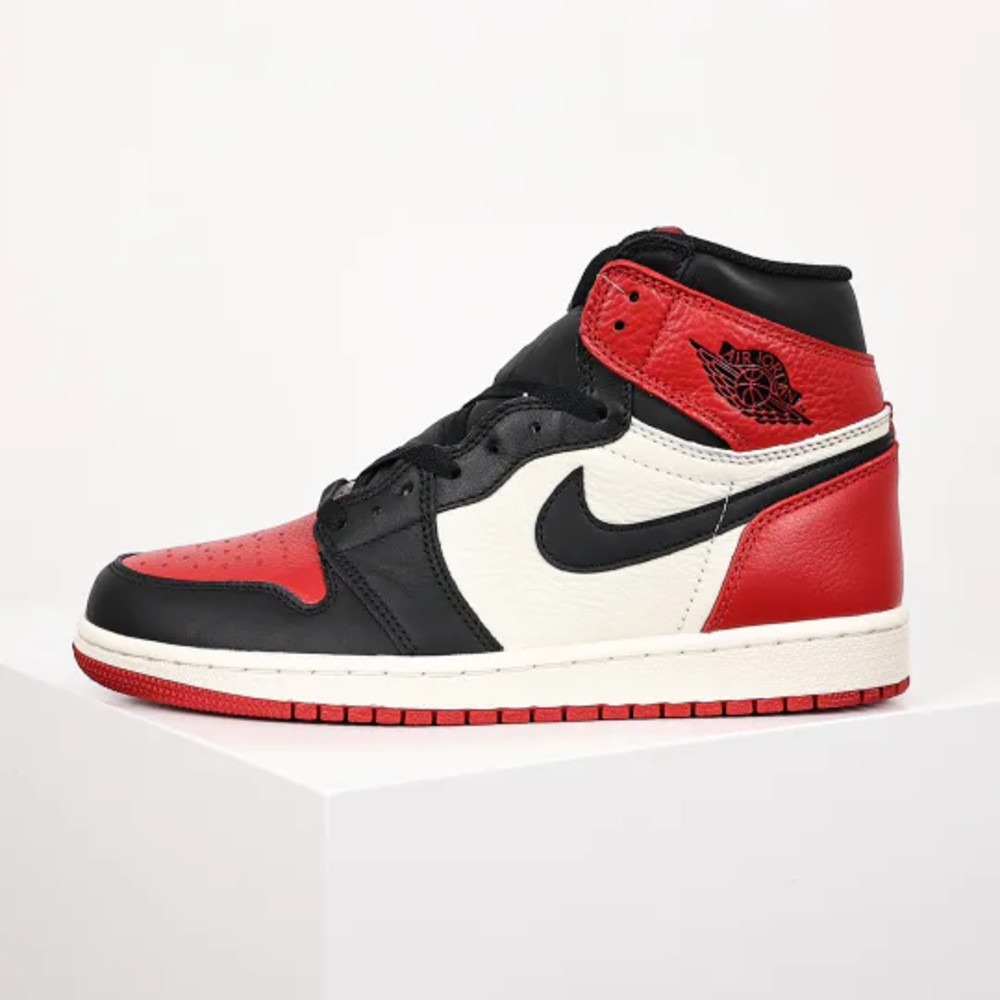 Nike Air Jordan 1 Retro High OG 