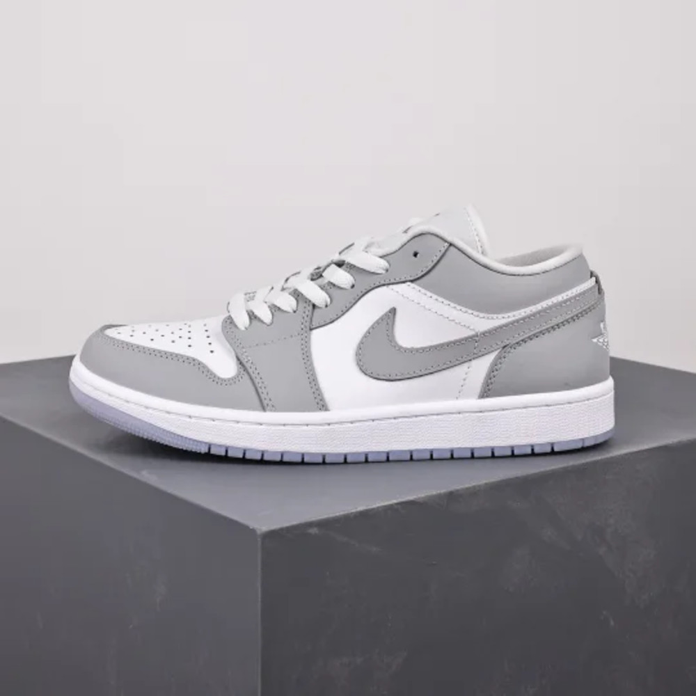 Nike WMNS AIR Jordan 1 LOW “White/Wolf Grey”