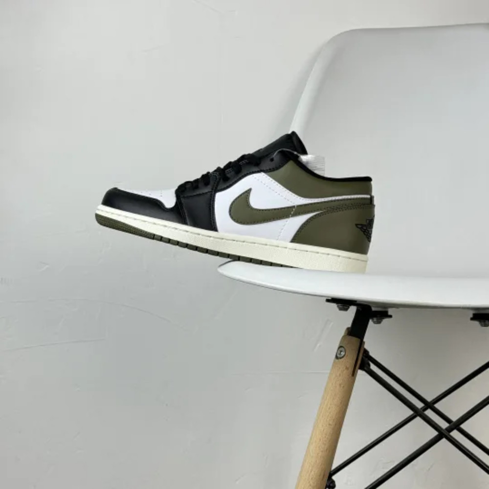 Nike Air Jordan 1 Low Black Toe Medium Olive
