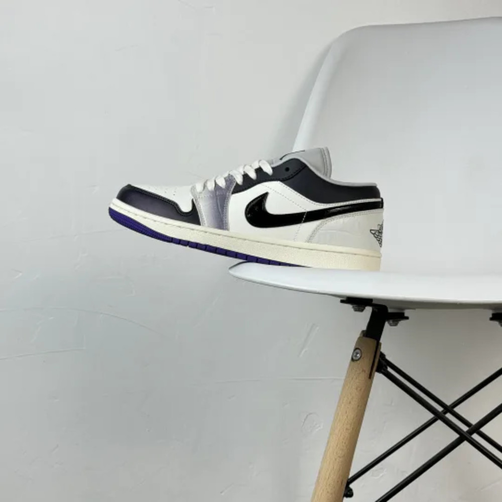 Nike Air Jordan 1 Low SE WMNS 'Punk Rock'