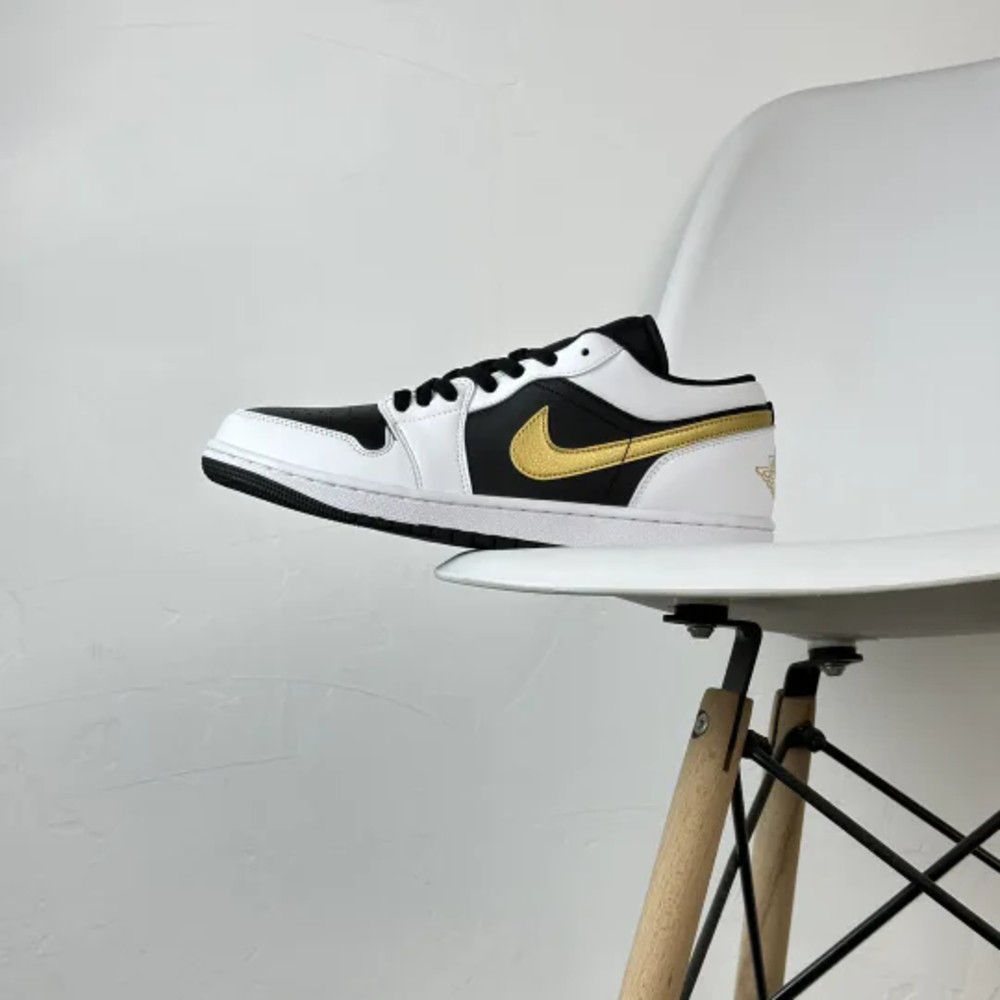 Nike Air Jordan 1 Low Gold Swoosh