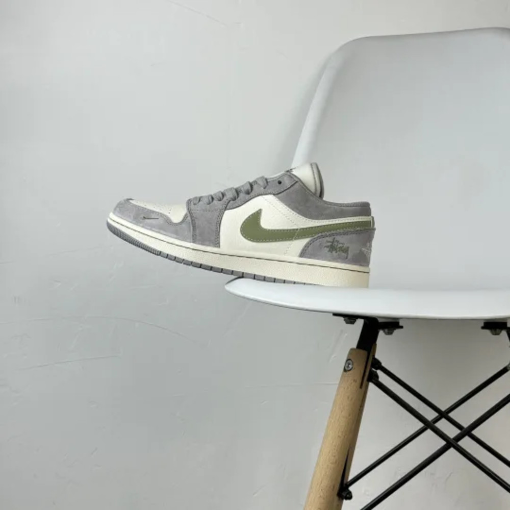 Nike Air Jordan 1 Low 