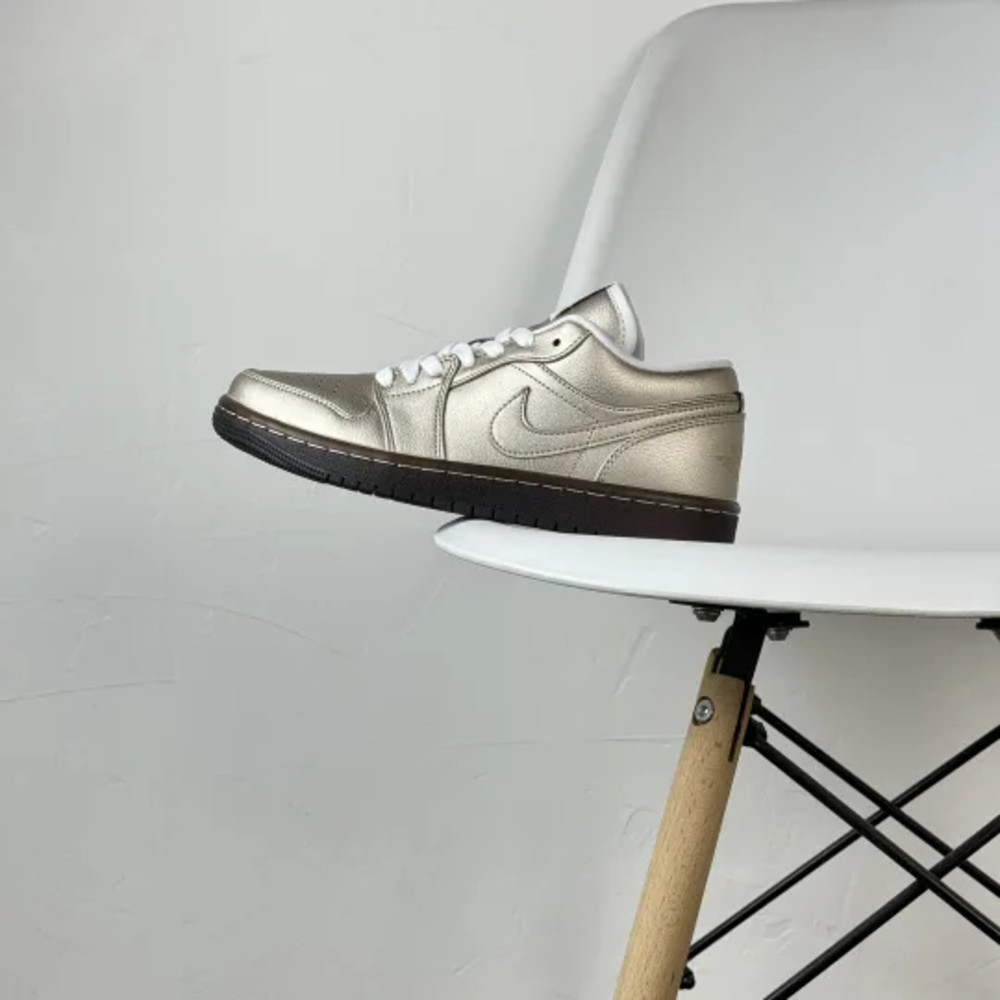 Nike Air Jordan 1 Low SE WMNS 