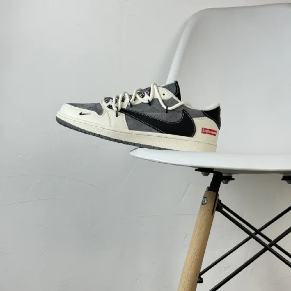Supreme x Travis Scott x Nike Air Jordan 1 Low OG SP 