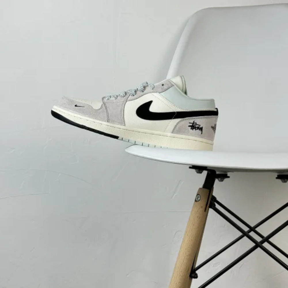 Nike Air Jordan 1 Low Light Grey/Sky Blue/Black Описание:
