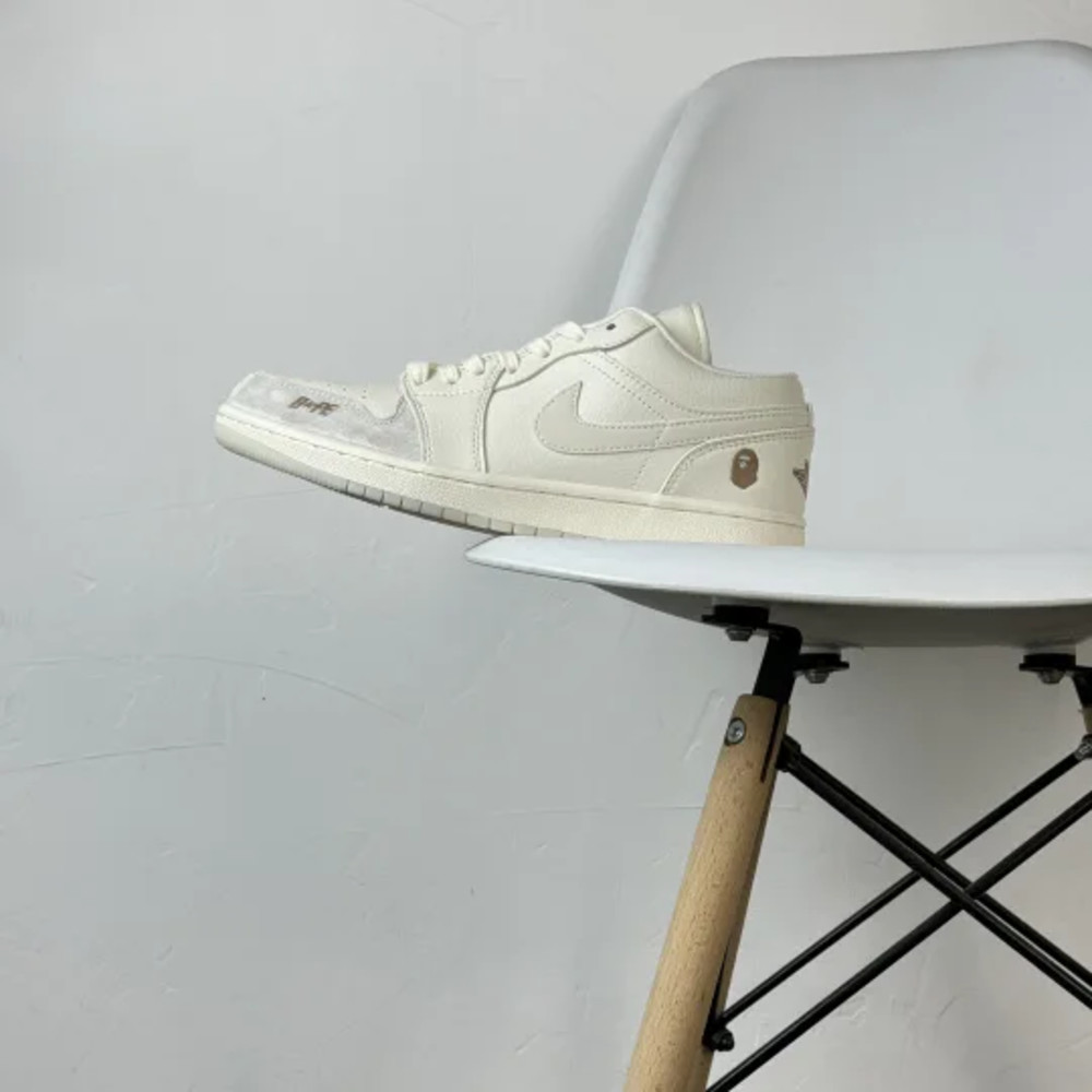 Nike Air Jordan 1 Low Bape - Pig Eight Splicing