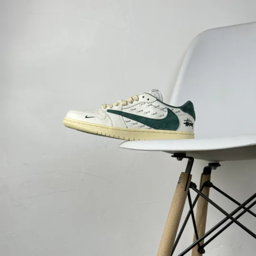 Travis Scott x Nike Air Jordan 1 Low OG SP TS x Stussy